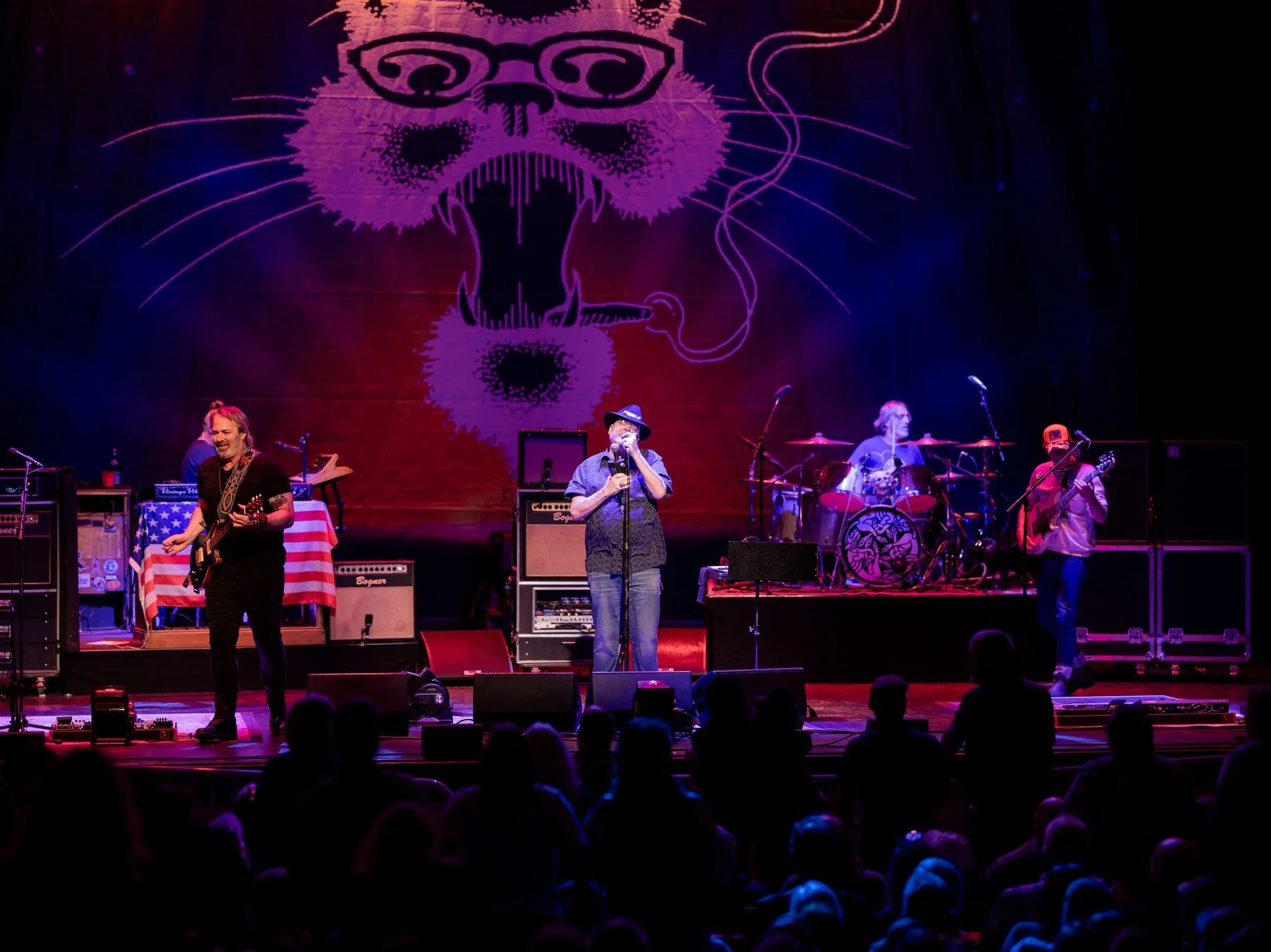 Blues Traveler live performance